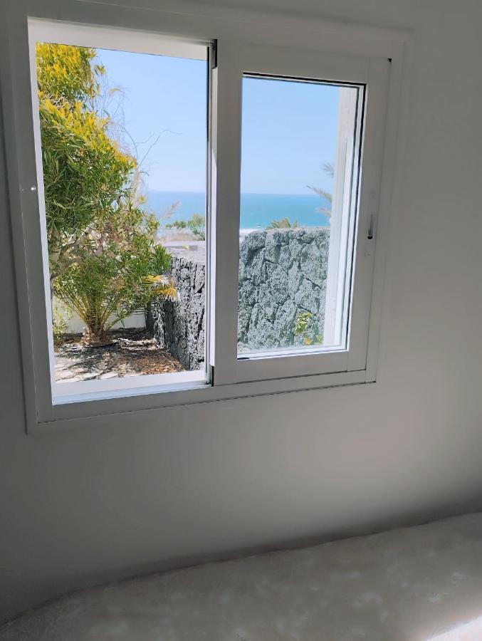 Beautiful Small Bungalow, Amazing Views And Garden Famara Exterior foto